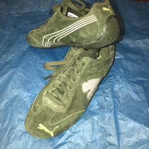 Puma Suede Women’s Running Shoes Green Silver  7.5